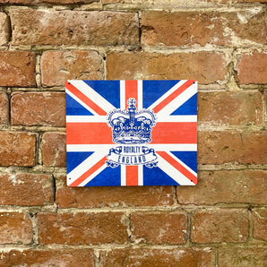 Metal Advertising Wall Sign - Grunge British With Crown