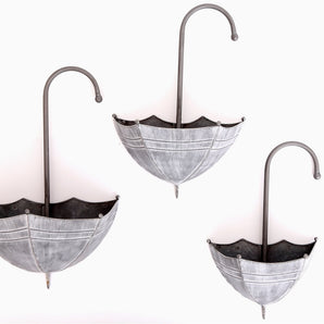 Set of 3 Multi Sized Garden Metal Umbrella Planters