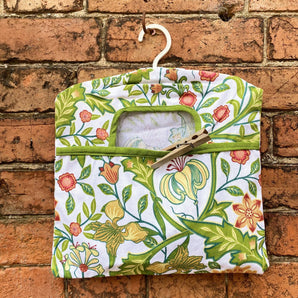 Green Sussex Peg Bag