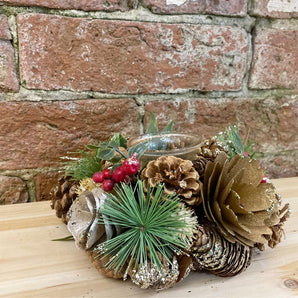 Fir Cone & Berry Botanical Tea Light Holder